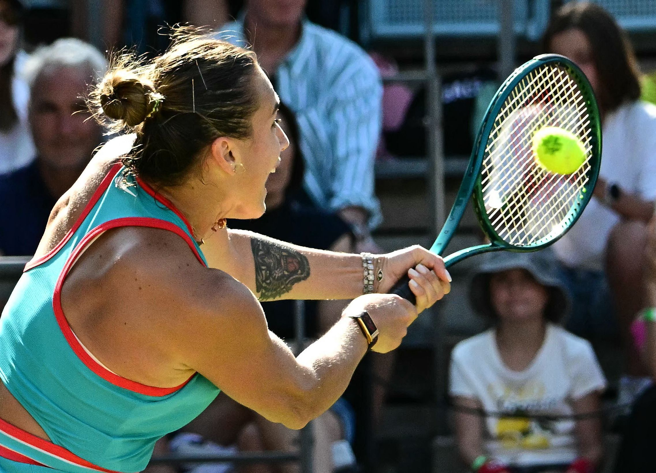 九游体育-德布劳内巅峰对决，费德勒与80激战TL分钟，回归赛场胜负难料！的简单介绍