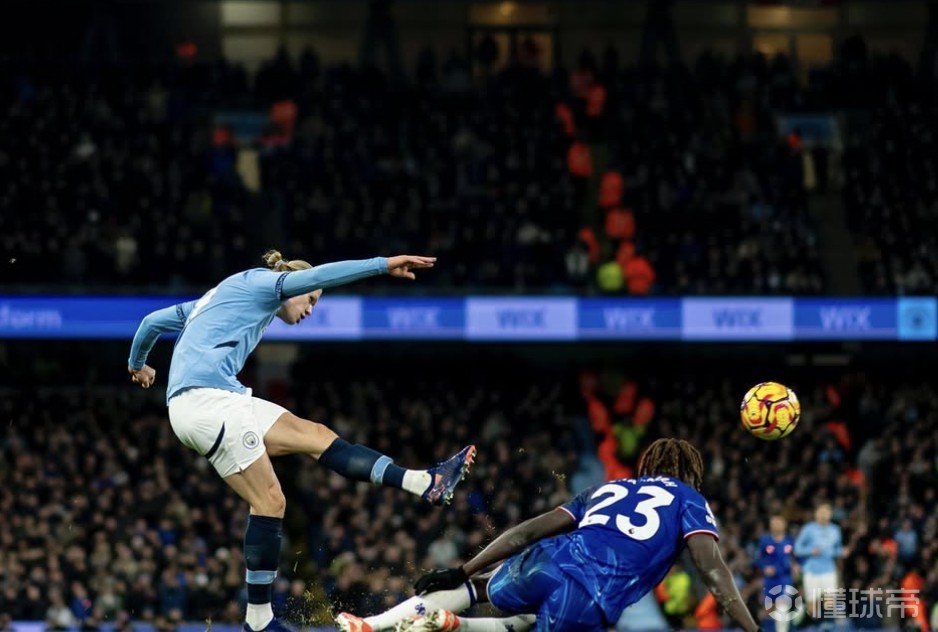 就有娱乐- 哈兰德在切尔西比赛中关键助攻,绝杀引发热议的球员 