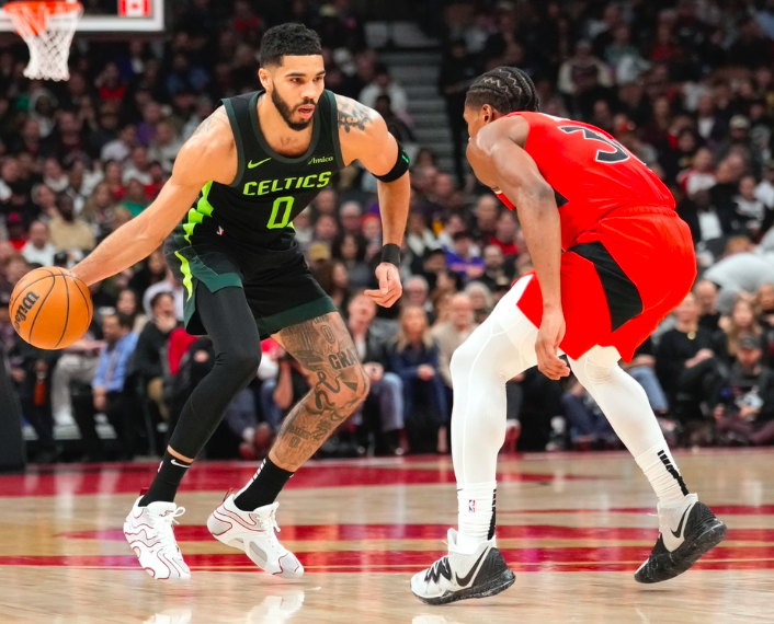 就有娱乐-包含塔图姆爆冷击败MAD，关键助攻引爆全场！的词条